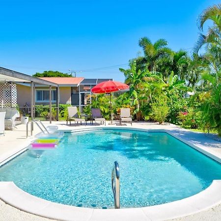 Cozy 60'S Home, City & Canal Located Cabo Coral Exterior foto
