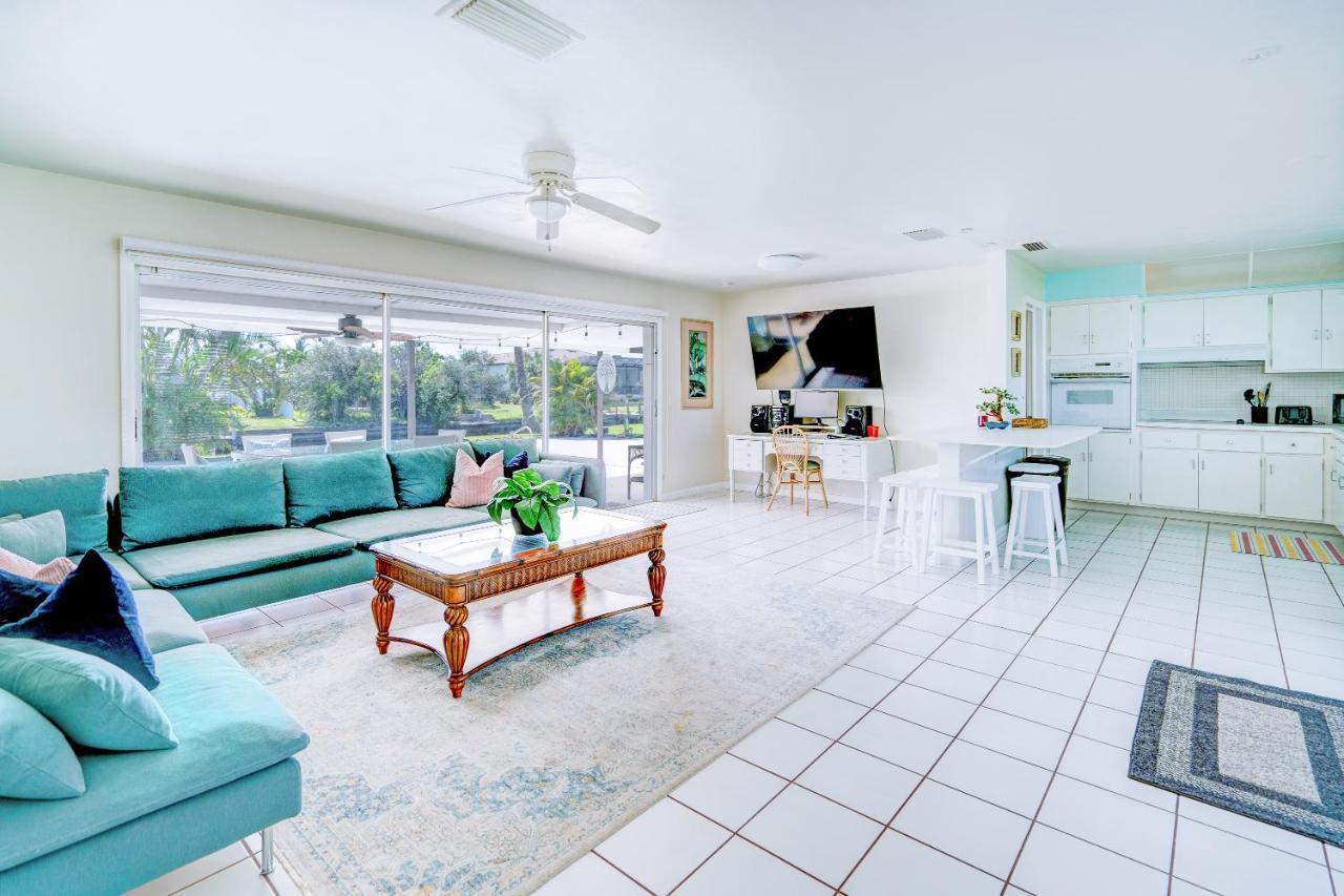 Cozy 60'S Home, City & Canal Located Cabo Coral Exterior foto