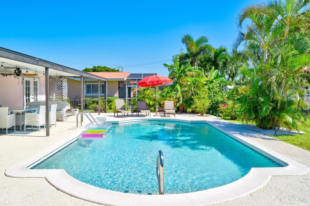 Cozy 60'S Home, City & Canal Located Cabo Coral Exterior foto